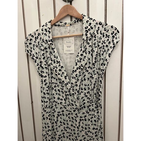 Free People Dresses & Skirts - Free People Wrap Dress Size 0